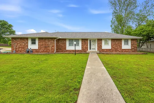 2799 W Camino Alto Street, Springfield, MO 65810