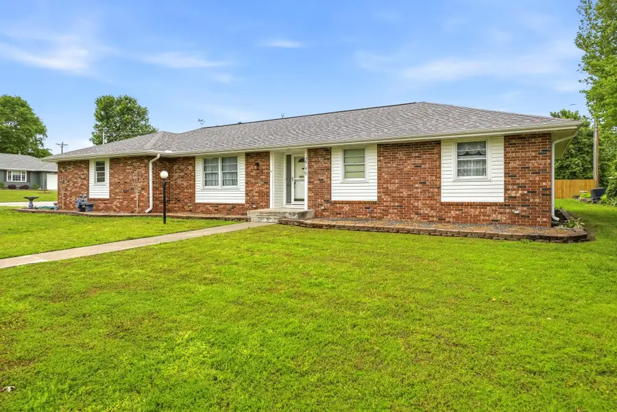 2799 W Camino Alto Street, Springfield, MO 65810 - #2
