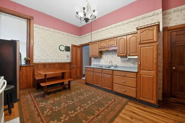 537 N 8th Street, St. Joseph, MO 64503