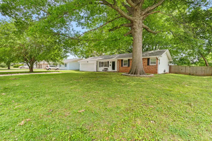 730 W Sylvania Street, Springfield, MO 65807 - #3