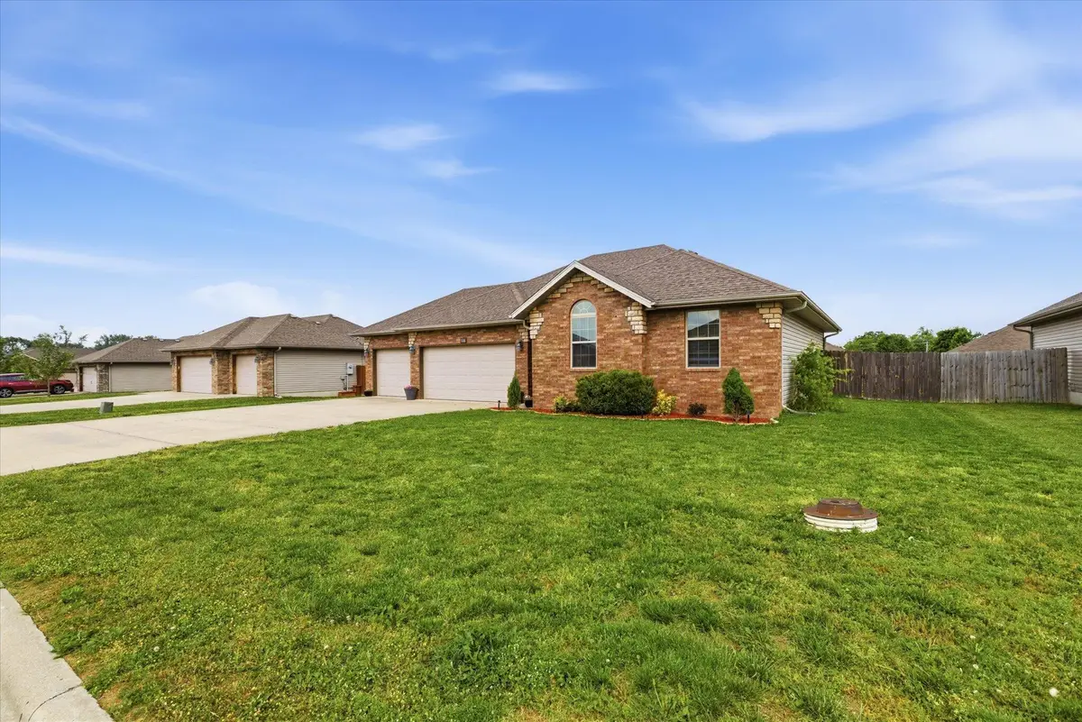 1126 S Rome Avenue, Republic, MO 65738 - #1