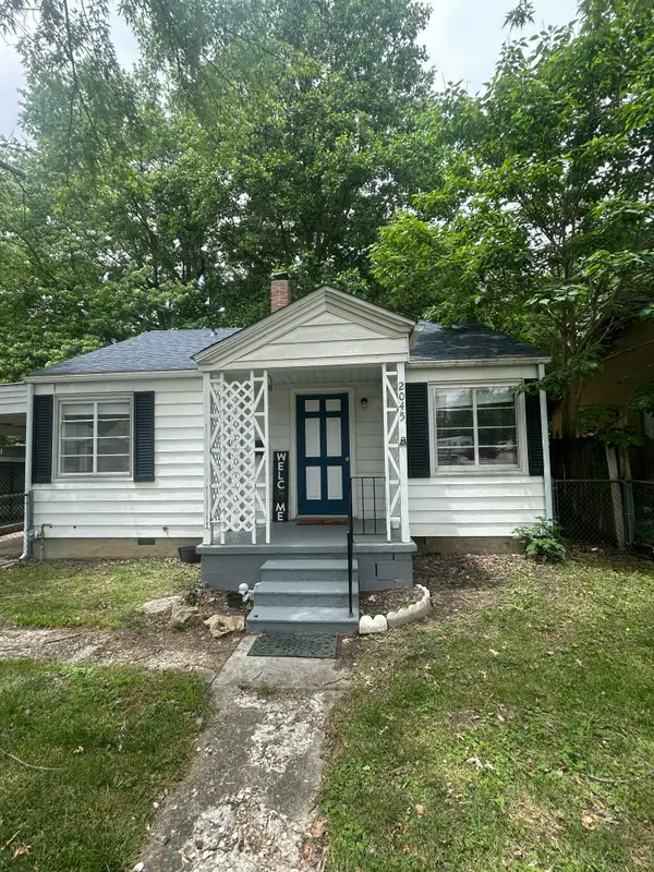 2045 N Weller Avenue, Springfield, MO 65803