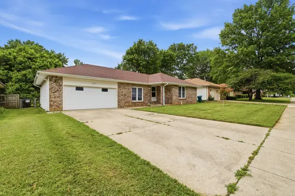 3317 S Benton Avenue, Springfield, MO 65807