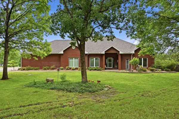 282 Grandview Hills Circle, Branson West, MO 65737