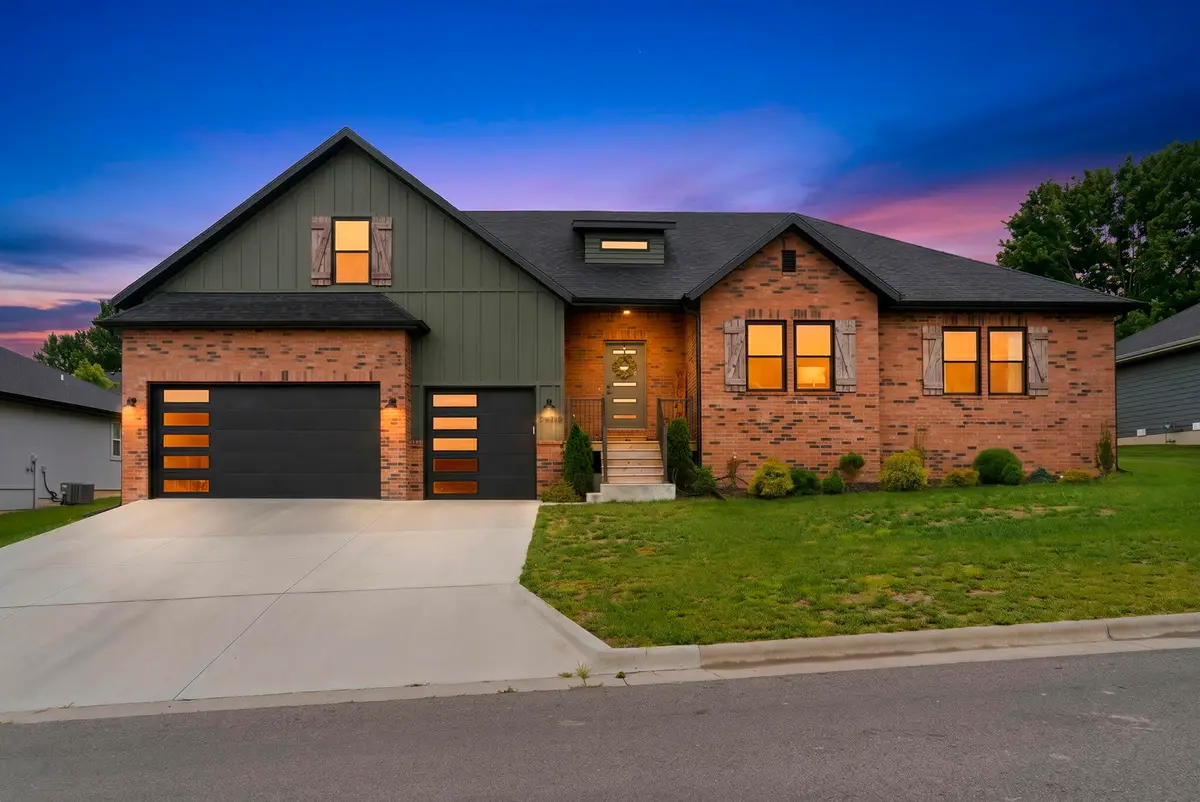 1604 E Silo Ridge Drive, Ozark, MO 65721 - #1
