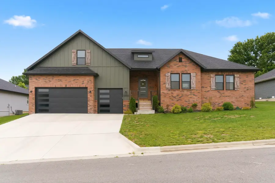 1604 E Silo Ridge Drive, Ozark, MO 65721 - #2