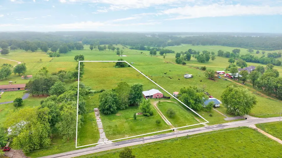 22783 Lawrence 1210, Aurora, MO 65605 - #2