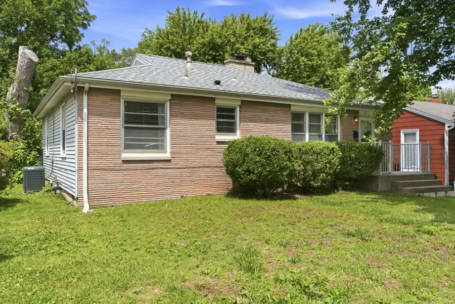 1927 S Pickwick Avenue, Springfield, MO 65804 - #2