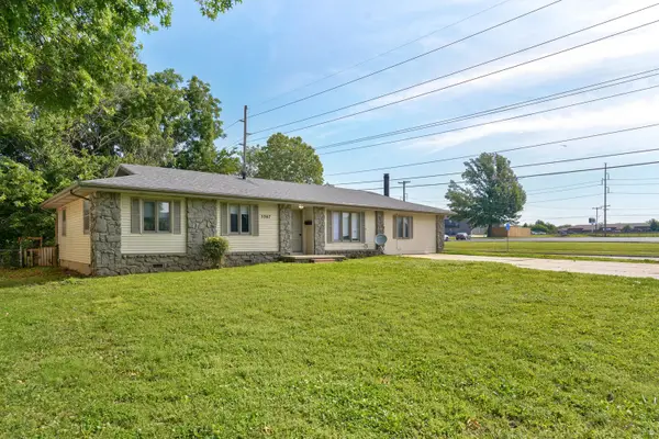 3367 E Seminole Street, Springfield, MO 65804