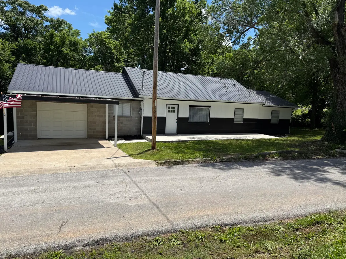 425 N Center Street, Granby, MO 64844 - #1