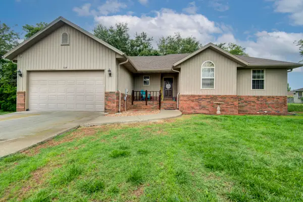 104 W Rainey Street, Ozark, MO 65721