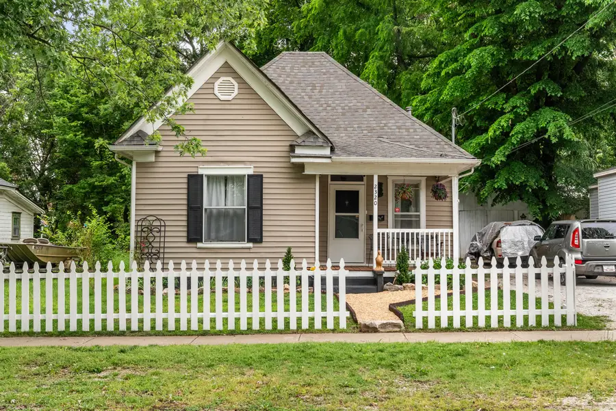2320 N Travis Avenue, Springfield, MO 65803 - #2