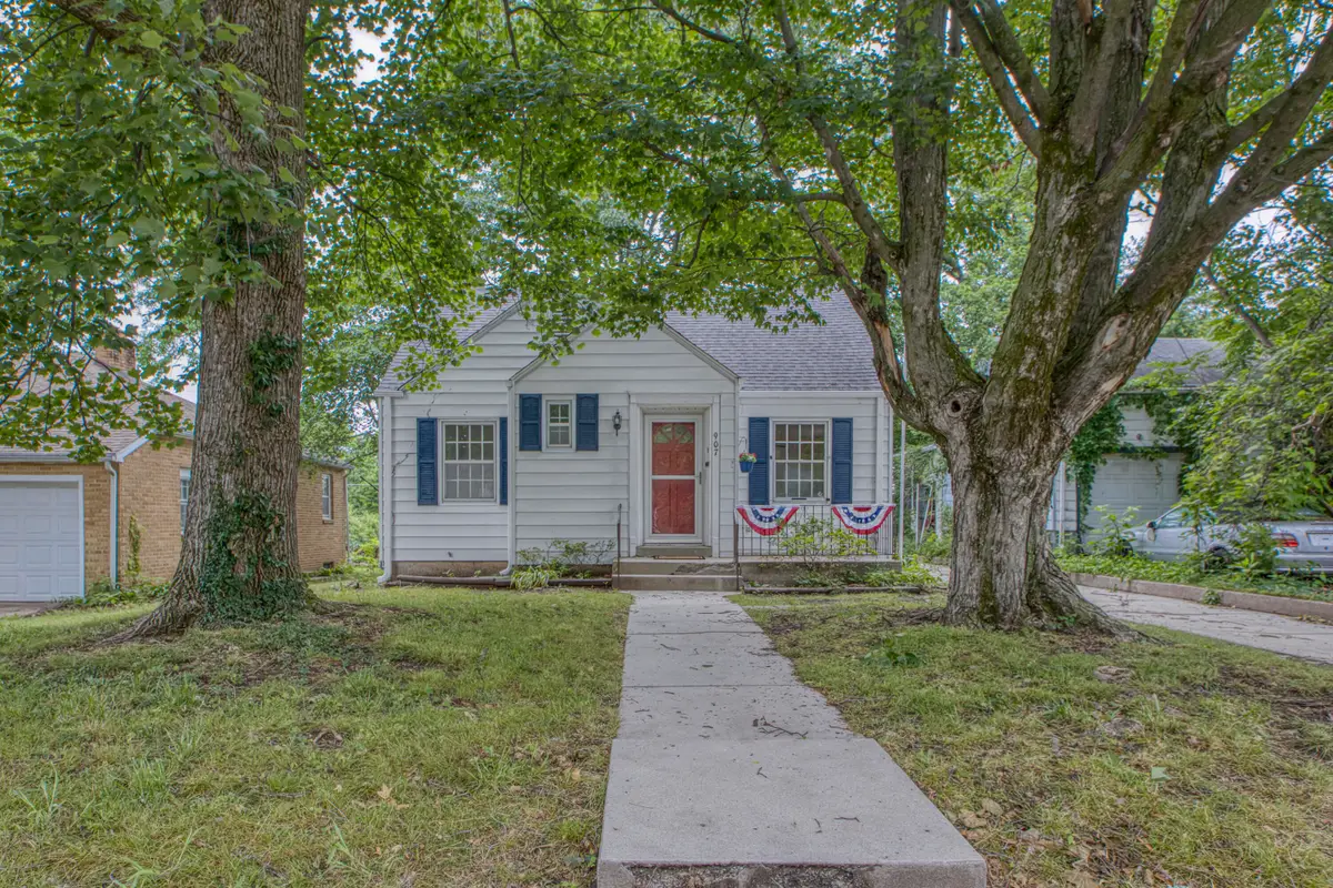 907 S Mcgregor Street, Carthage, MO 64836 - #1