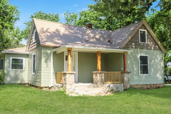 3427 N Farm Rd 71, Bois D Arc, MO 65612