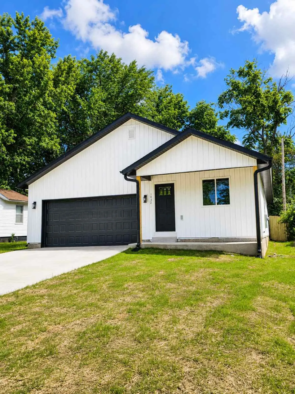 1432 E Pacific Street, Springfield, MO 65803 - #1