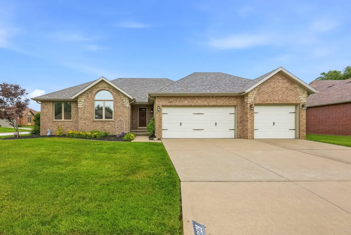 2129 W Village Terrace, Springfield, MO 65810 - #1