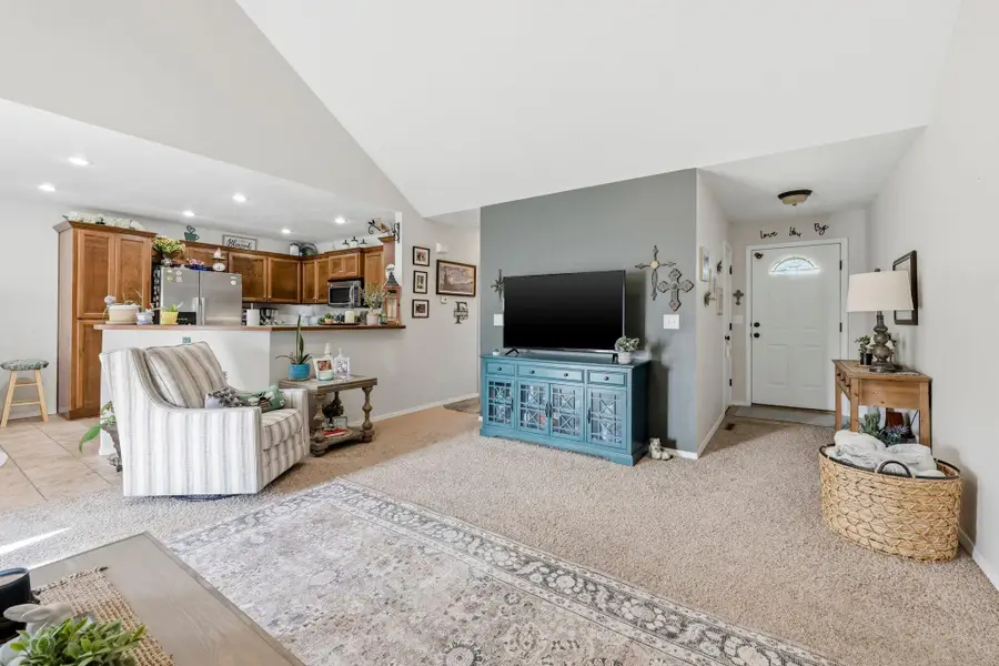 1102 S Hazelnut Avenue, Springfield, MO 65802 - #3