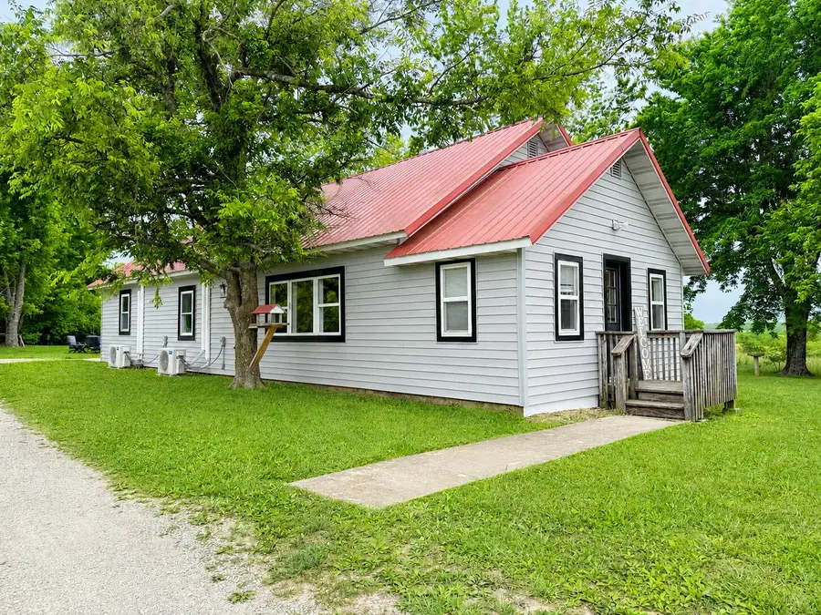 8830 Greentree Road, Mountain Grove, MO 65711 - #2