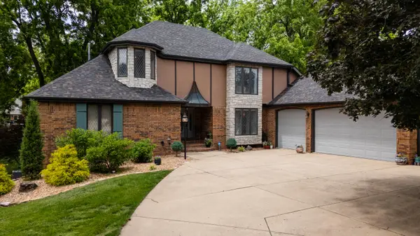 5135 S Castlewood Drive, Springfield, MO 65804
