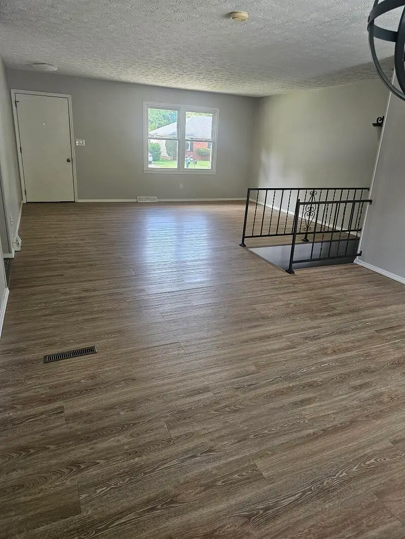 1645 W Swan Street, Springfield, MO 65807 - #3
