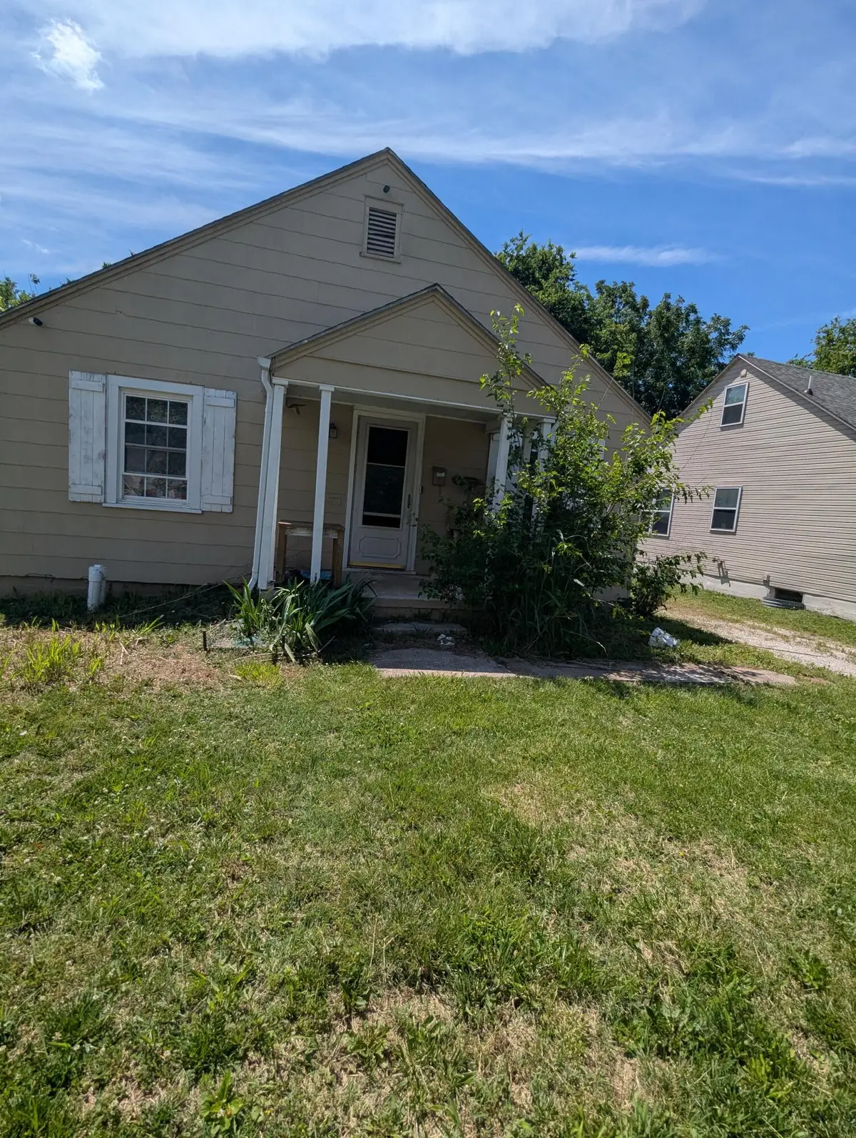 421 S West Avenue, Springfield, MO 65806 - #1