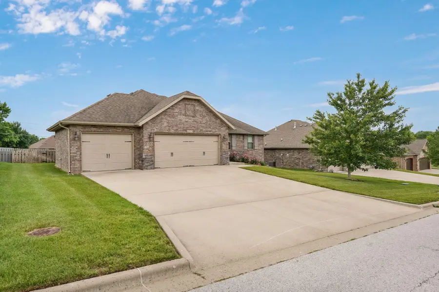 4318 E Kentbrook Drive, Springfield, MO 65802 - #2