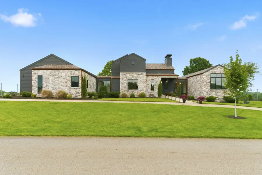 269 E Wisteria Lane, Ozark, MO 65721 - #2