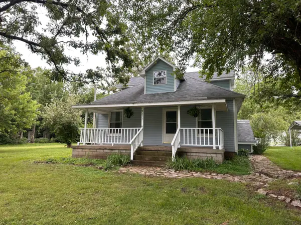 2477 Carver Road, Diamond, MO 64840