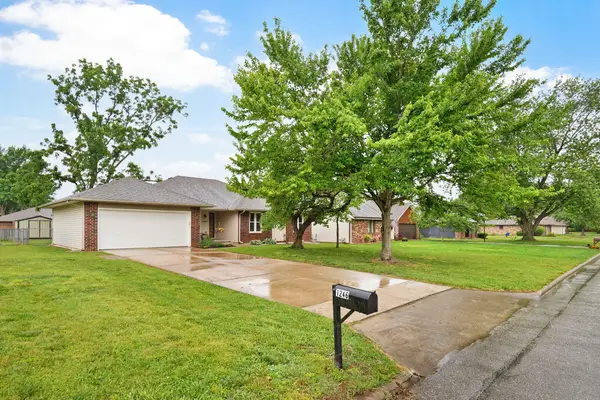 1246 W Lasalle Street, Springfield, MO 65807