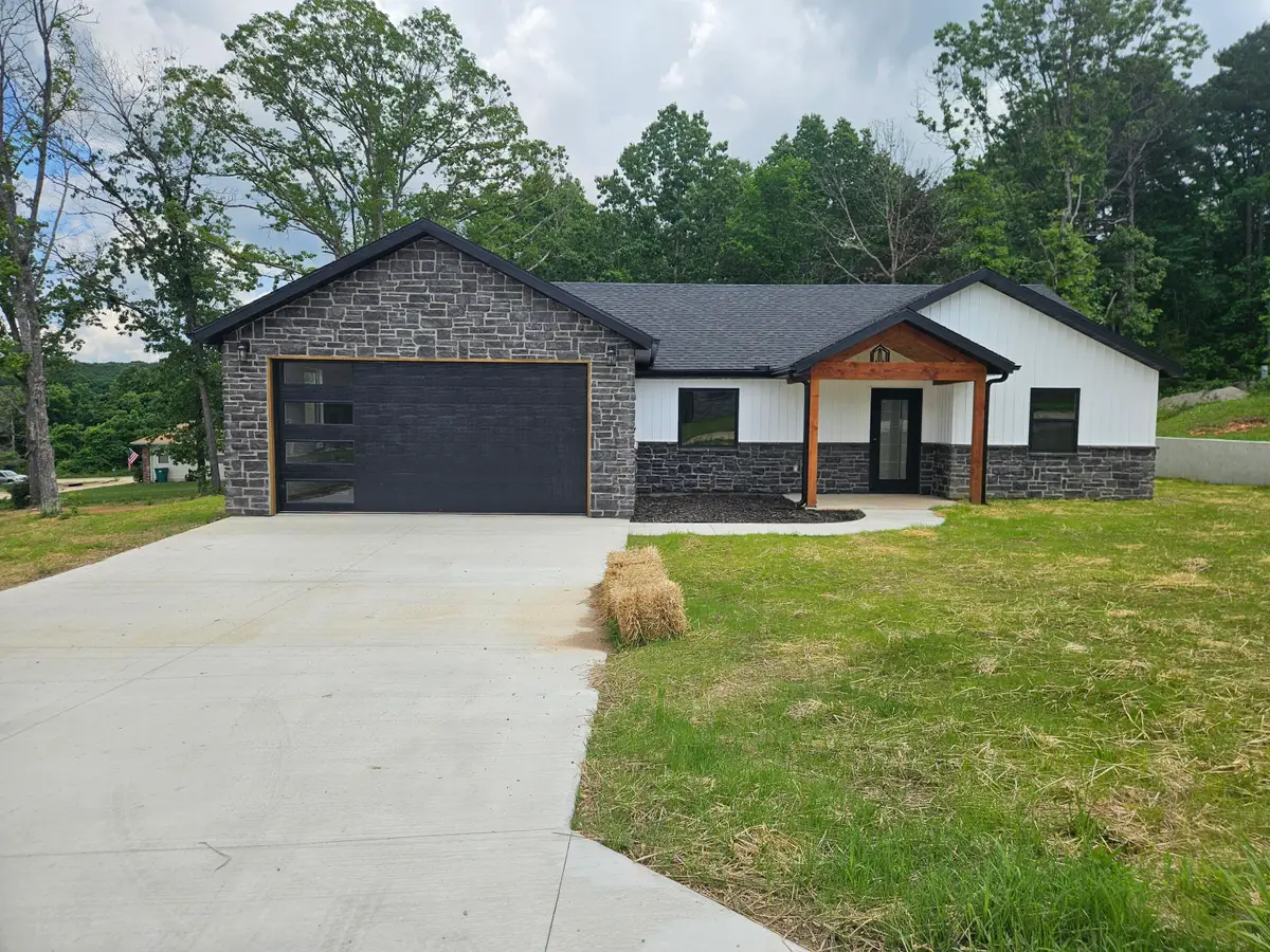 203 Juniper Avenue, Cabool, MO 65689 - #1