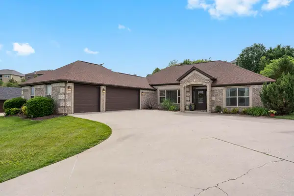 124 Stoney Pointe Drive, Hollister, MO 65672