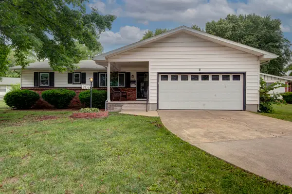 2539 S Westwood Avenue, Springfield, MO 65807