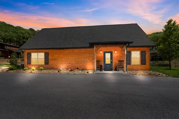 523 Tall Timbers Way, Hollister, MO 65672