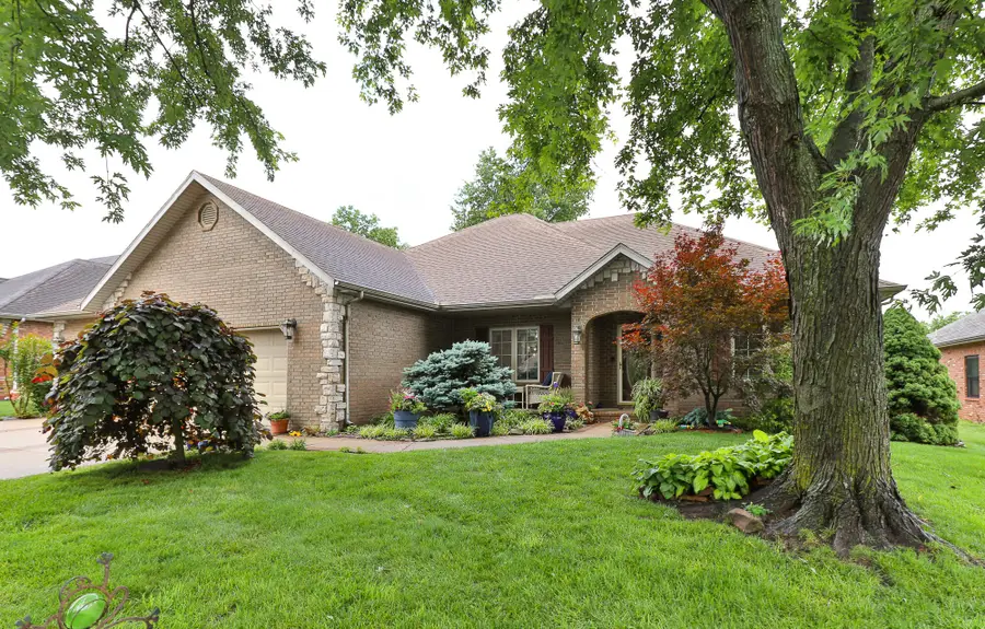 607 N Persimmon Drive, Nixa, MO 65714 - #2