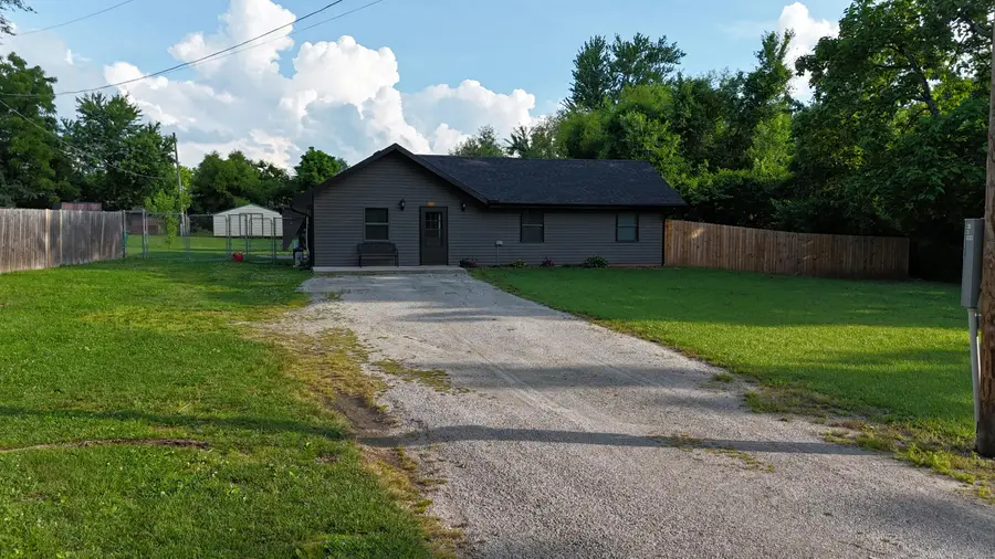 312 W North Street, Mountain Grove, MO 65711 - #2