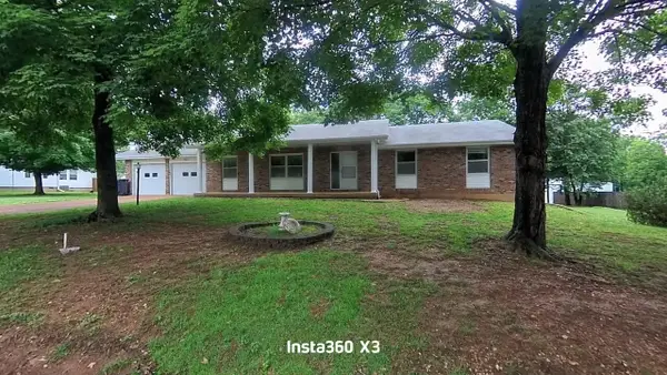 2115 Greenbriar Street, West Plains, MO 65775