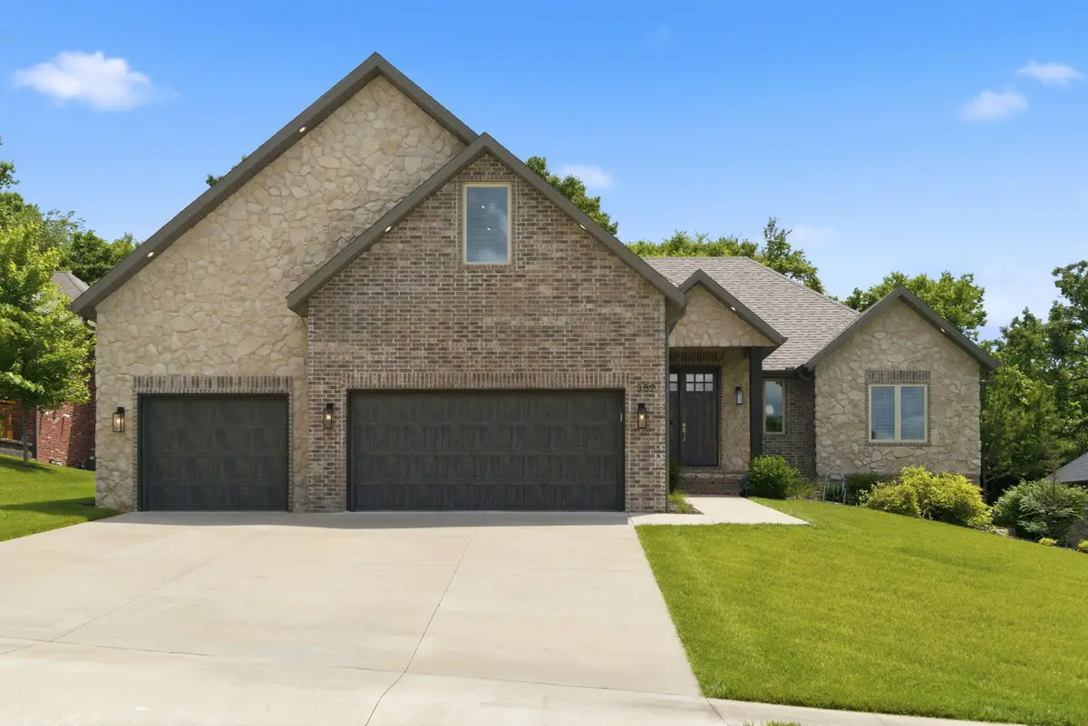 352 W Monarchwood Drive, Nixa, MO 65714 - #1