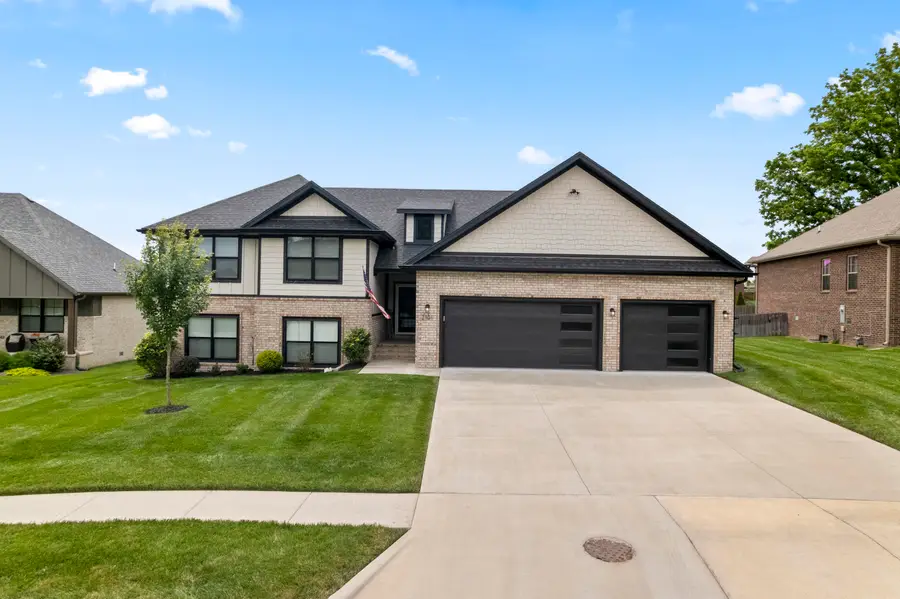 2101 N Affirmed Avenue, Springfield, MO 65802 - #2