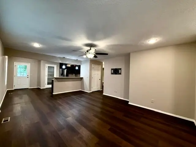 1929 E Monroe Street, Springfield, MO 65802 - #2