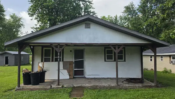 409 W Long Street, Mountain Grove, MO 65711