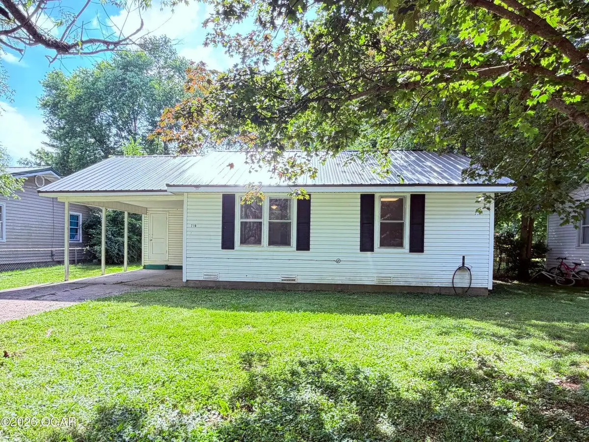 718 Gibson Avenue, Neosho, MO 64850 - #1