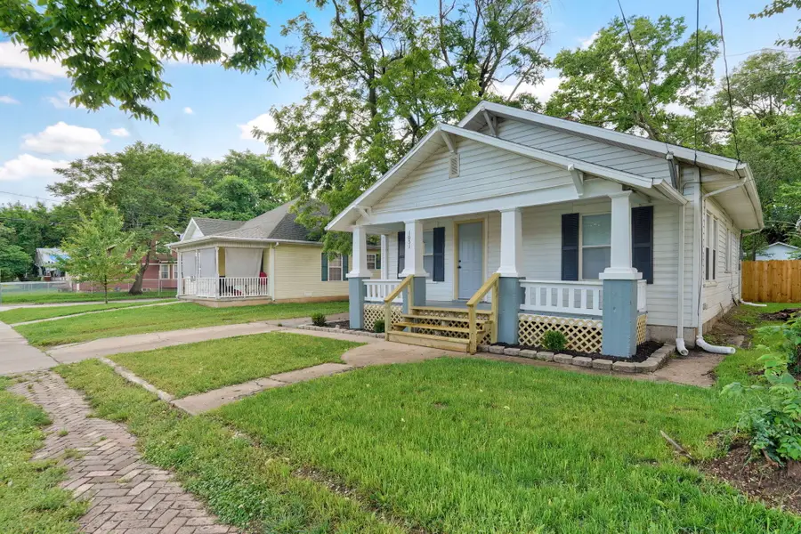 1051 W Mount Vernon Street, Springfield, MO 65806 - #3