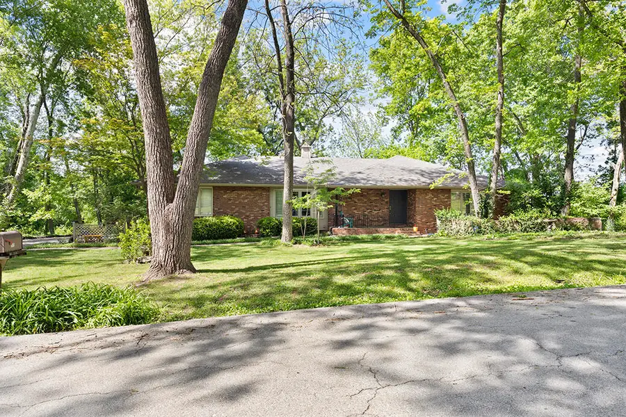 2615 E Melbourne Road, Springfield, MO 65804 - #3