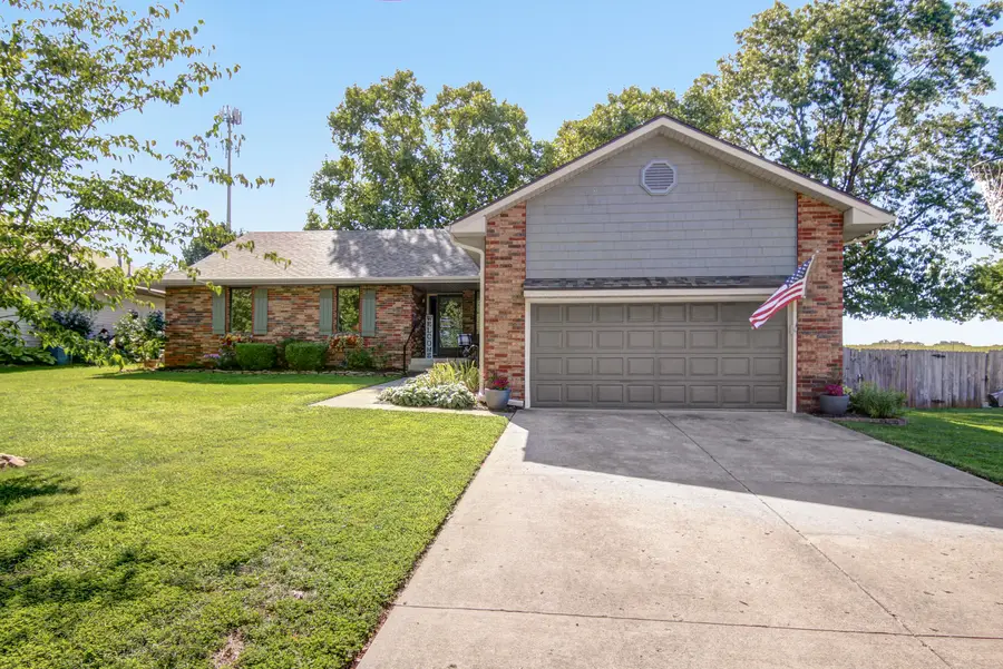 5935 S Geronimo Drive, Springfield, MO 65810 - #3