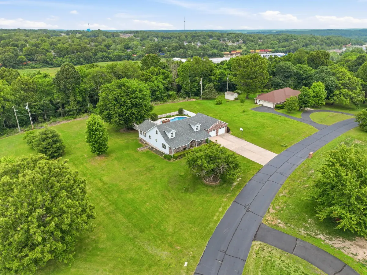 4071 Deer Ridge Street, Neosho, MO 64850 - #1