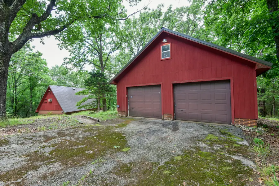 5088 Fox Road, Reeds Spring, MO 65737 - #3
