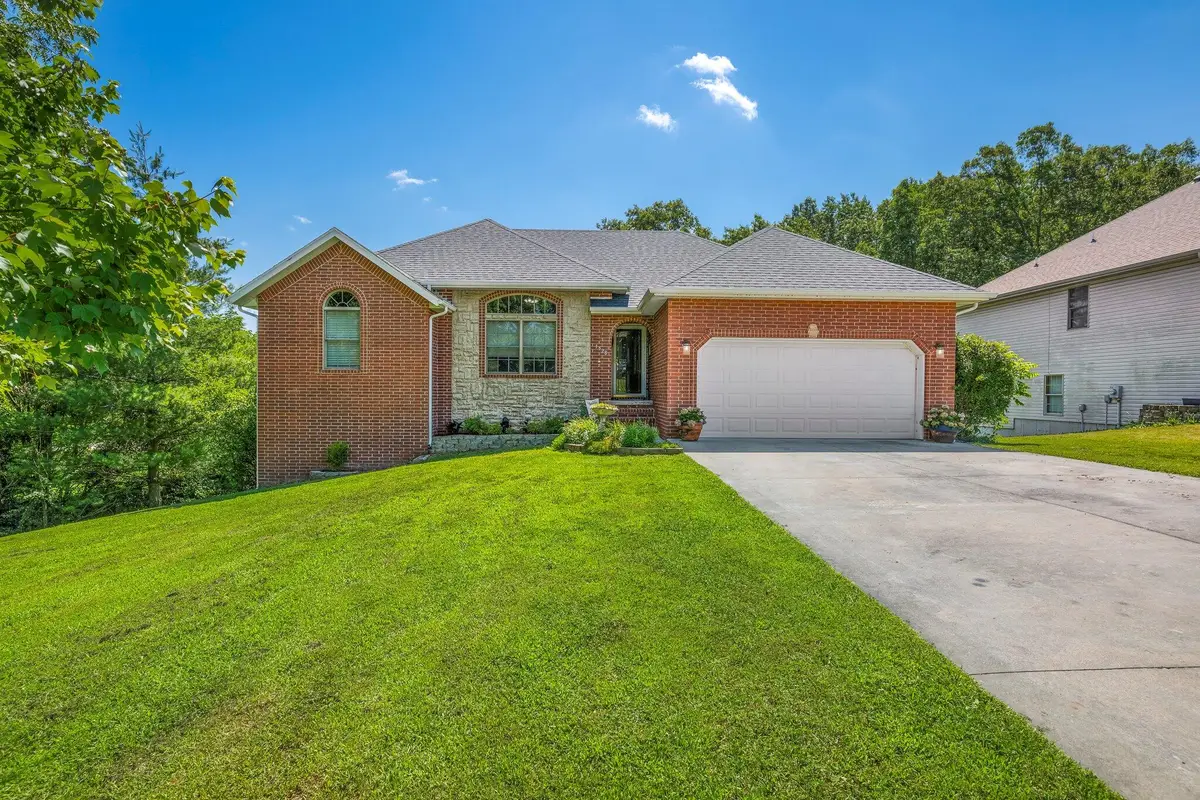 1528 N Marshall Street, Marshfield, MO 65706 - #1