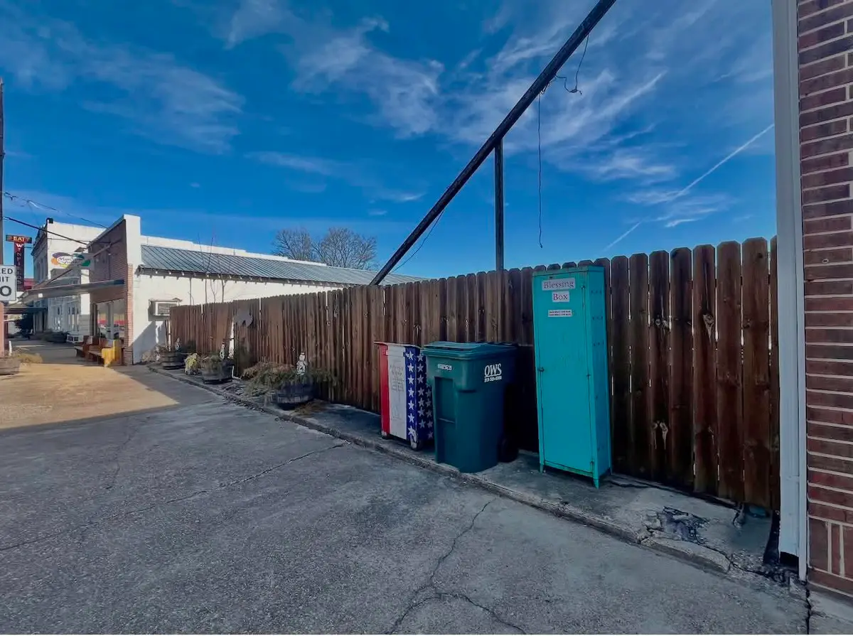 18454 Main Street, Eminence, MO 65466 - #1