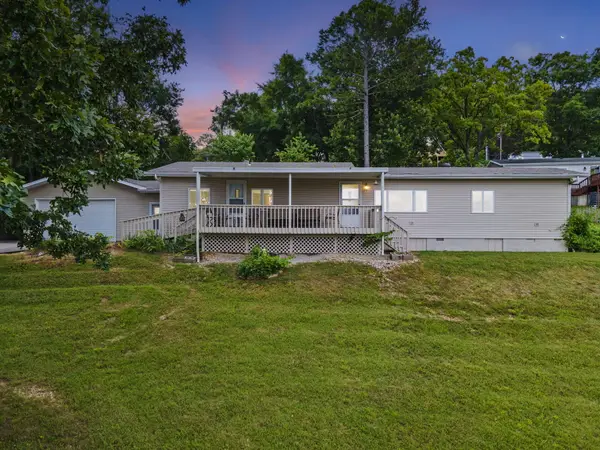 26 White Wing Lane, Blue Eye, MO 65611
