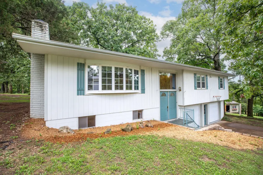204 Cedar Street, Branson, MO 65616 - #3